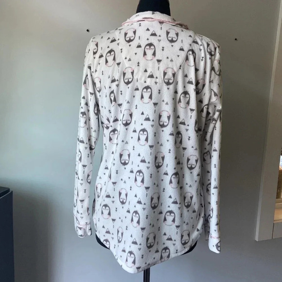 La Vie En Rose | Long Sleeve Button Down Pajama Top - Picture 4 of 6